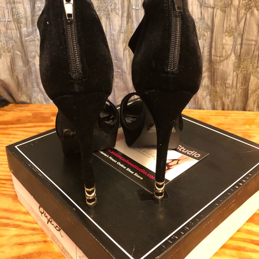High heels - Picture 5 of 5